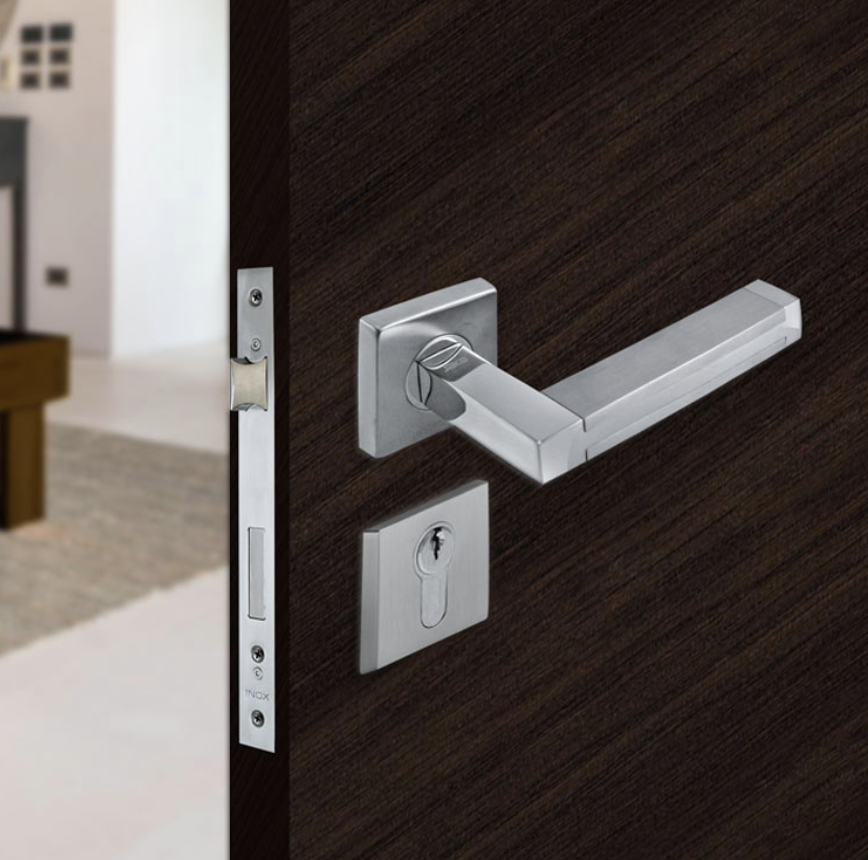 Manija CUBE CMH160 Jako - Diseño Cuadrado Inox/Cromo