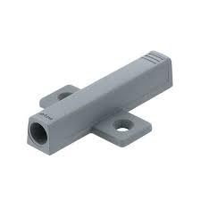 Placa Soporte TIP-ON 955.1501 Blum | Casa Ikeda MX