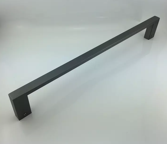 Toallero Negro LJ3303 | Diseño Elegante y Moderno