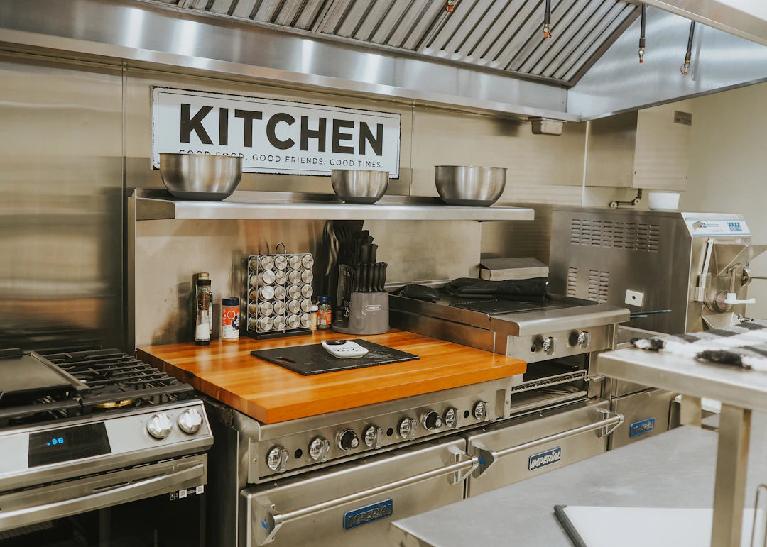 Elige Herrajes Perfectos para Tu Cocina Ideal