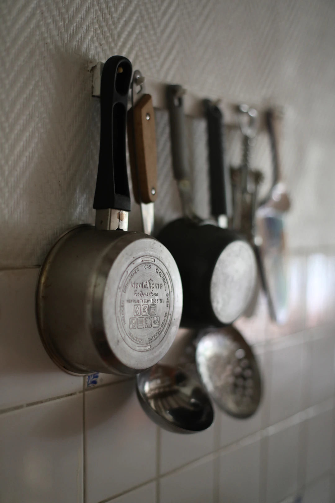 Transforma Tu Cocina Proyectos de Bricolaje con Herrajes
