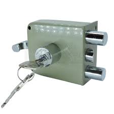 Cerrojo Sobrepuerta Plata - Seguridad Elegante