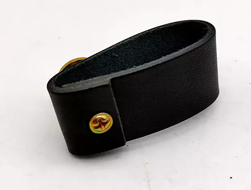 Jaladera Negra en Latón y Piel - J028 | Estilo Clásico